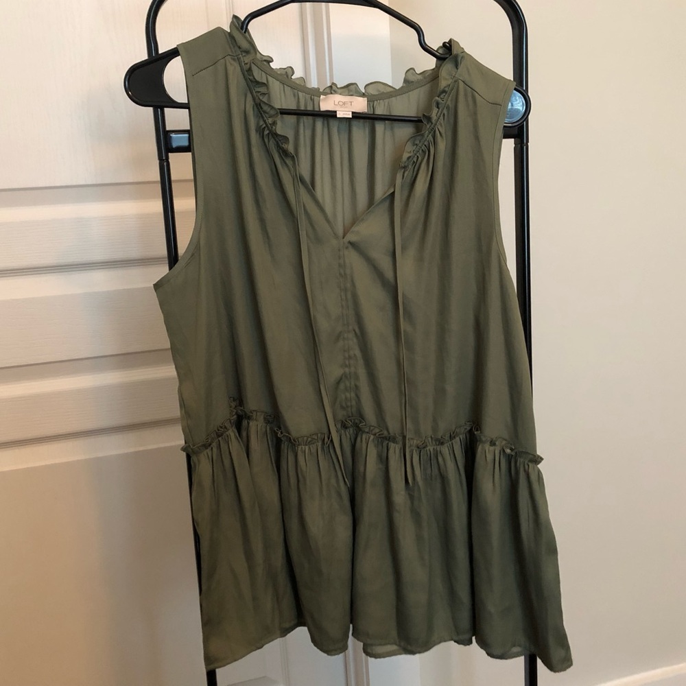 Loft peplum sleeveless blouse